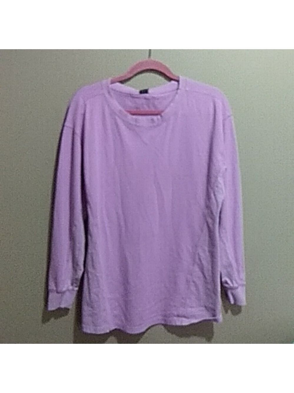 Wild fable sweater size small